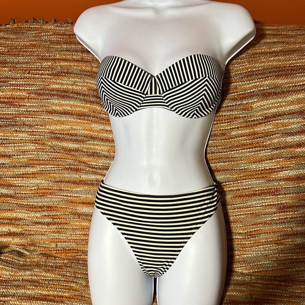 Tory Burch 2 pieces bikini size M